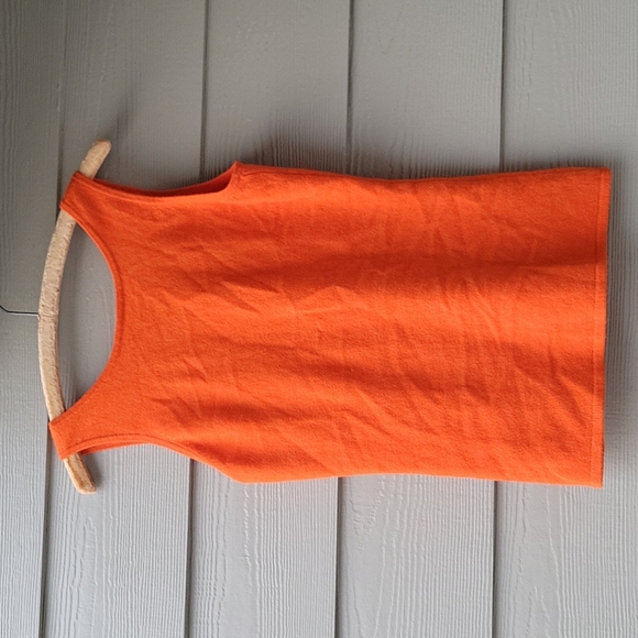 Neiman Marcus Orange Cashmere Sleeveless Sweater - Picture 2 of 11